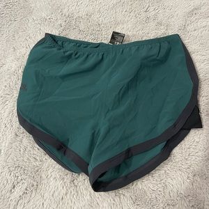 Green running shorts from Jo&Jax (new with tag)